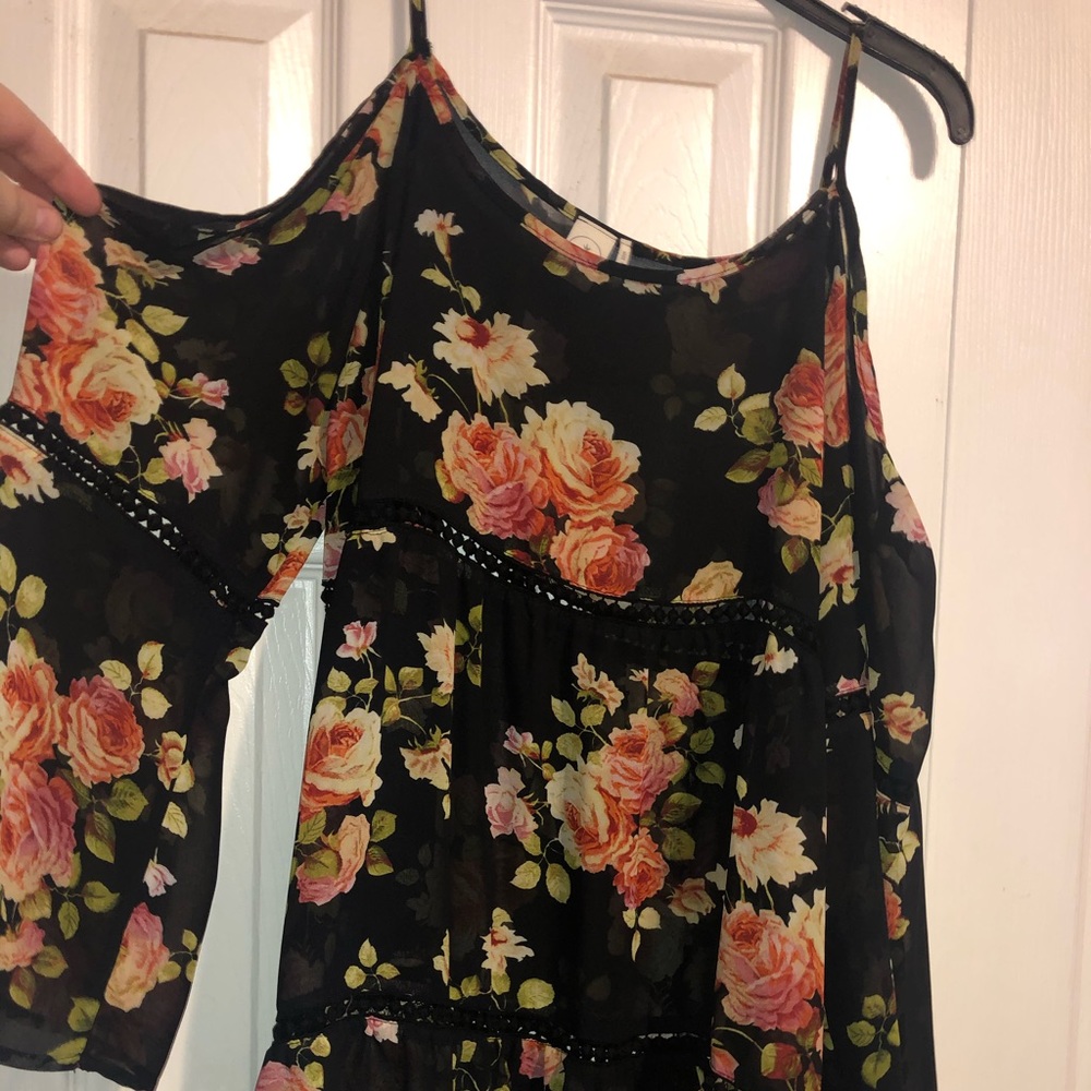 Cold shoulder long sleeve top